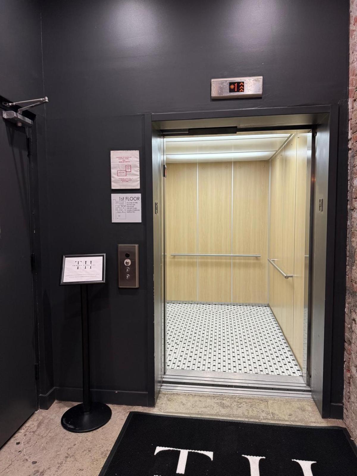 Tribeca Hotel Fidi New York Bagian luar foto